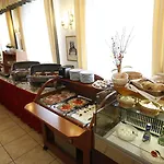 Hotel Korona Wellness, Rendezvény és Borszálloda 4*
