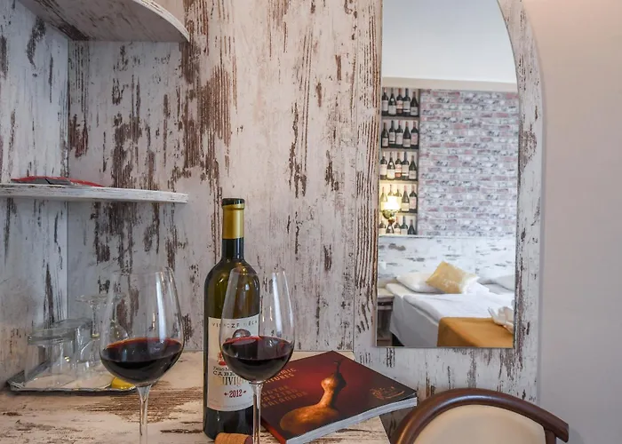 Hotel Korona Wellness, Rendezvény és Borszálloda