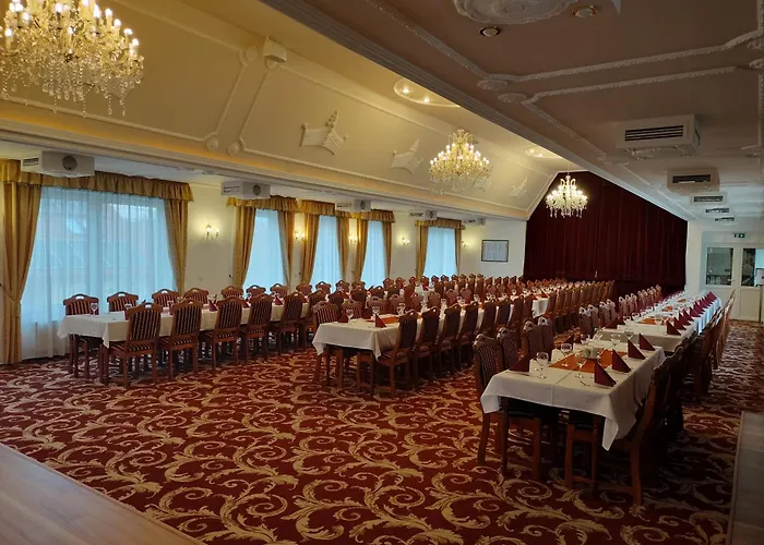 Hotel Korona Wellness, Rendezvény és Borszálloda Eger