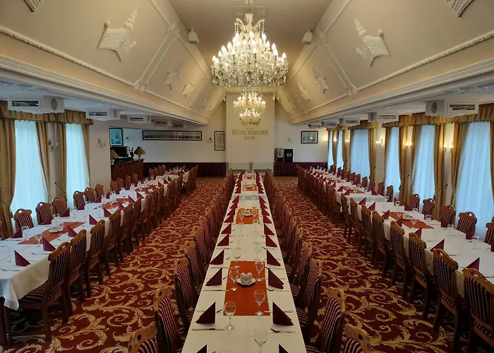 Korona Wellness, Rendezveny Es Borszalloda מלון 4*
