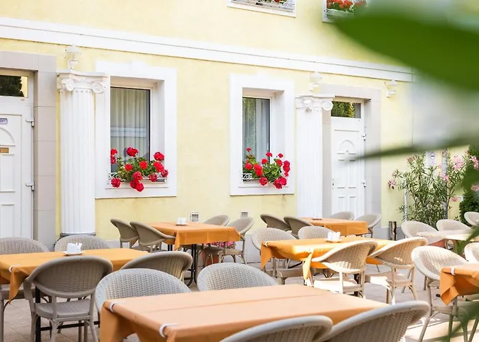 מלון Korona Wellness, Rendezveny Es Borszalloda 4*