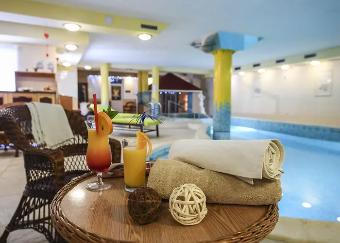 Korona Wellness, Rendezveny Es Borszalloda מלון 4*
