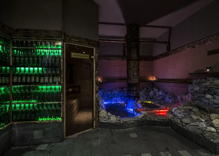 מלון Korona Wellness, Rendezveny Es Borszalloda אגר