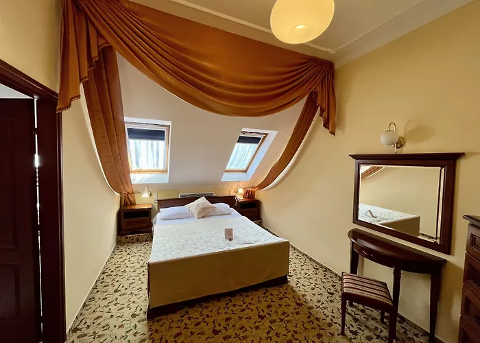 Korona Wellness, Rendezveny Es Borszalloda 4* אגר