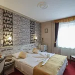 Korona Wellness, Rendezveny Es Borszalloda Hotel 4*