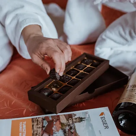 Korona Wellness, Rendezvény és Borszálloda 4*