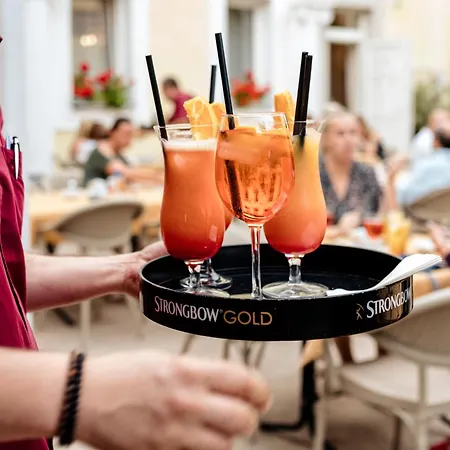 Korona Wellness, Rendezveny Es Borszalloda ホテル 4*