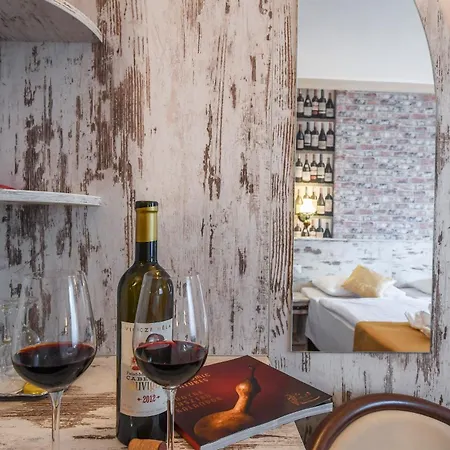 Hotel Korona Wellness, Rendezvény és Borszálloda