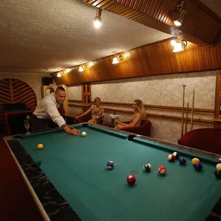 Korona Wellness, Rendezveny Es Borszalloda 4* Eger