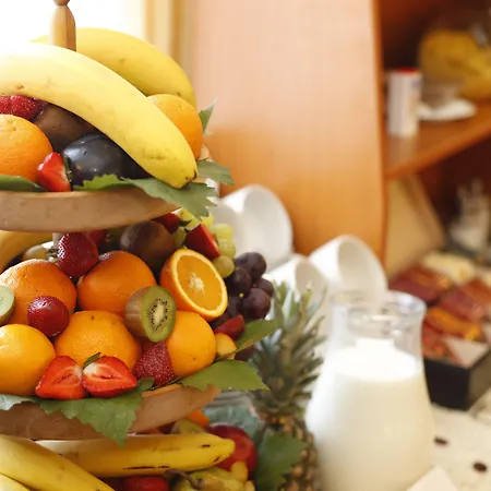 Hotel Korona Wellness, Rendezvény és Borszálloda Eger