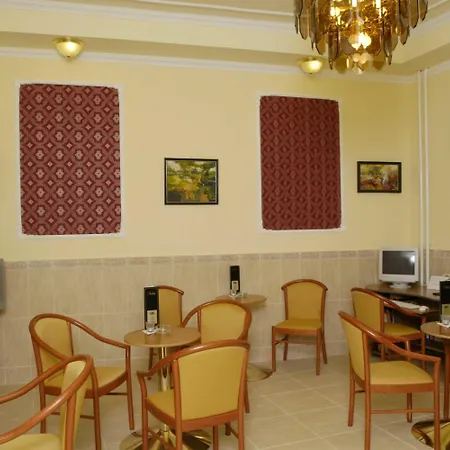 Korona Wellness, Rendezveny Es Borszalloda Hotel