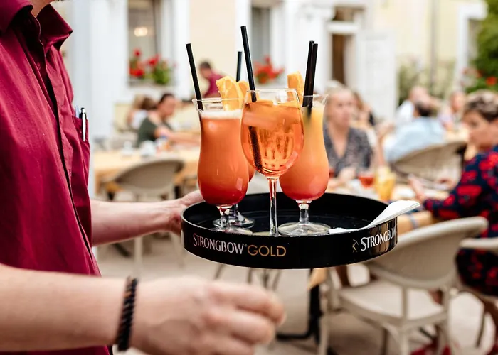 Korona Wellness, Rendezveny Es Borszalloda Hotell 4*